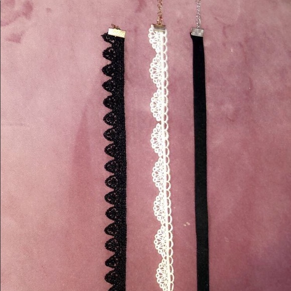 Chokers - Picture 3 of 3
